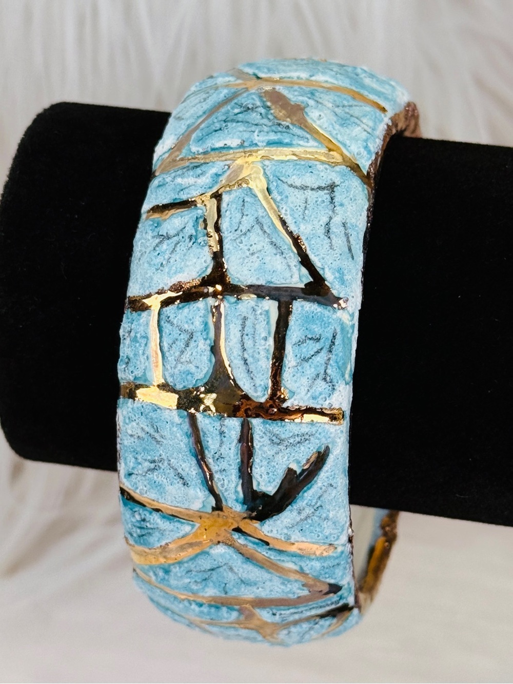 Vintage Island Beach Chic Blue Goldtone Bangle Bracelet